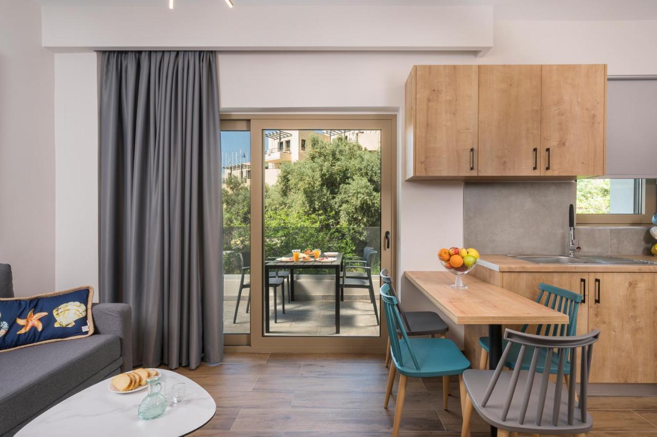 Aequor Luxury Rooms & Apartments Kato Daratso Exteriör bild